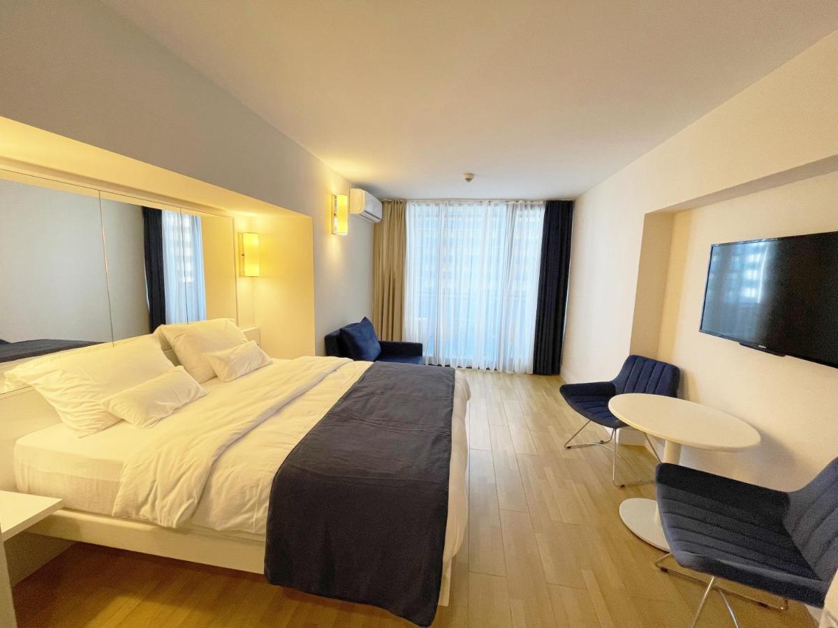 Sea ​​View In Orbi City Batumi Eksteriør billede