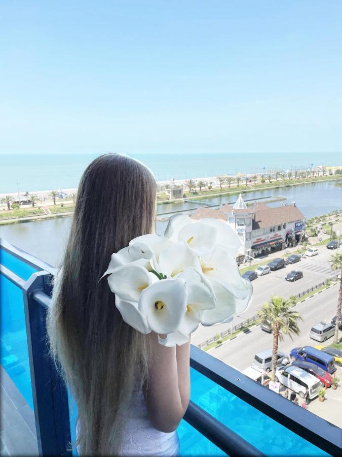 Sea ​​View In Orbi City Batumi Eksteriør billede