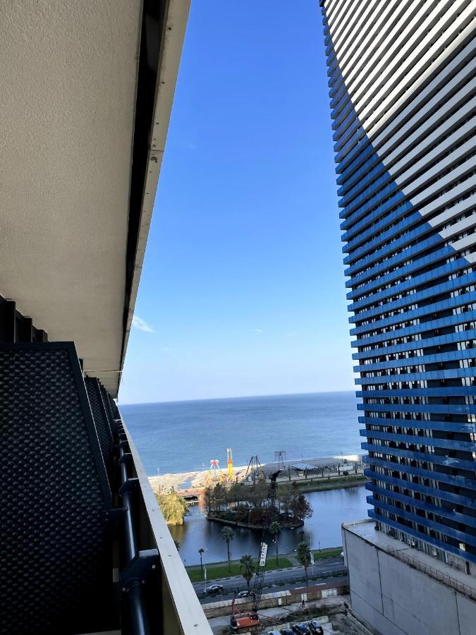 Sea ​​View In Orbi City Batumi Eksteriør billede