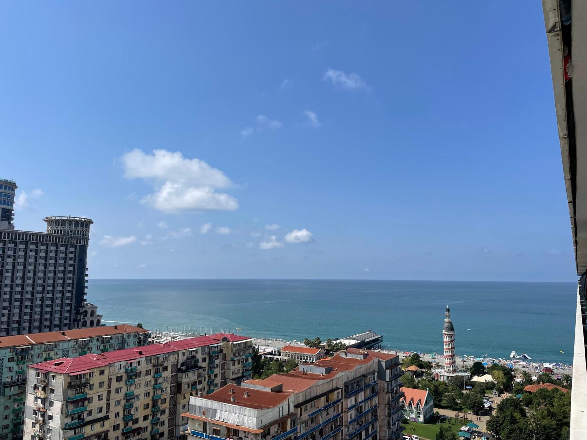 Sea ​​View In Orbi City Batumi Eksteriør billede